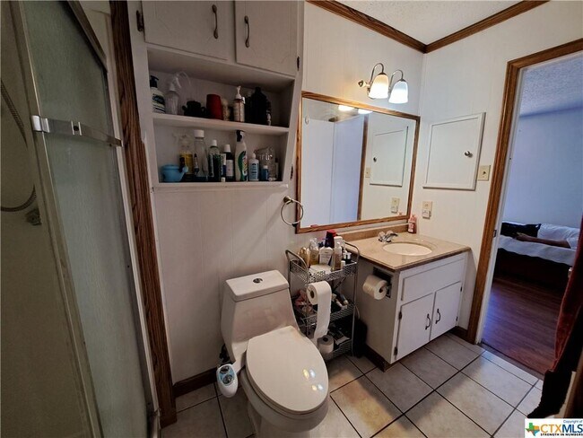 Building Photo - 2308 Lily Dr