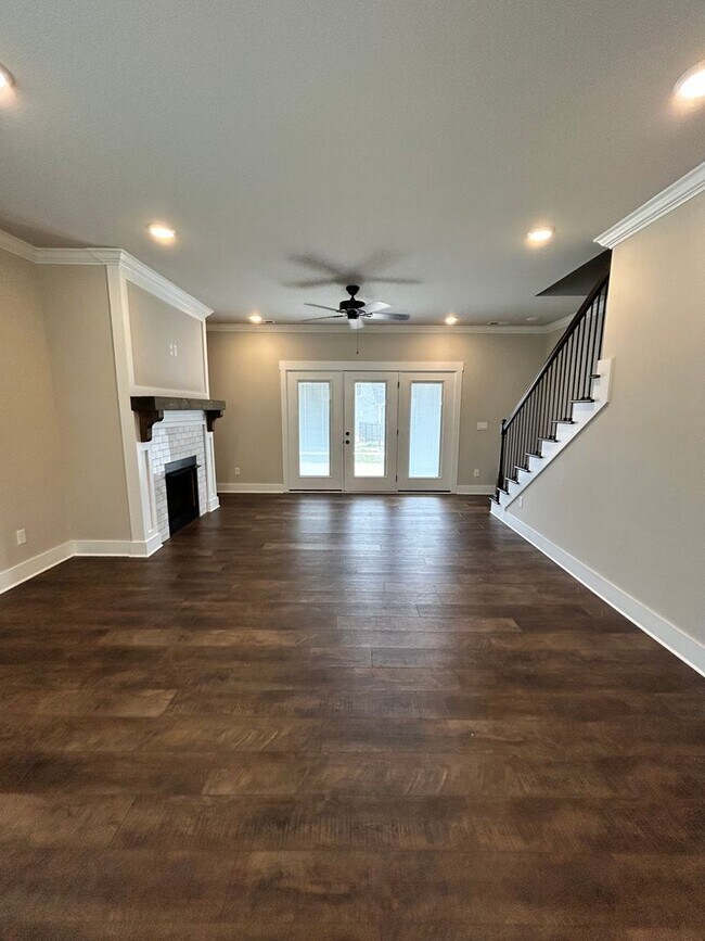 Building Photo - Beautiful New Build 4 Bed, 2.5 Bath, 2 Car Garage - Community Pool & Walking Trail!