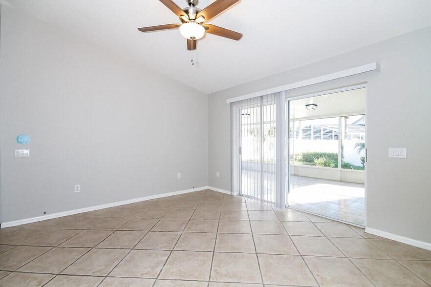 Building Photo - 25151 7 Rivers Cir