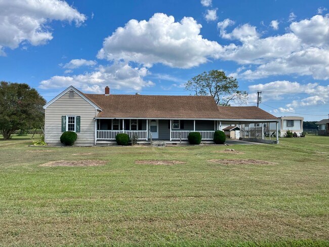 Building Photo - 784 S Sandy Hook Rd