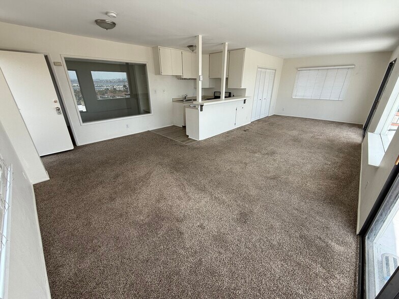 Looking back toward dining area and kitchen - 3325 S Carolina St