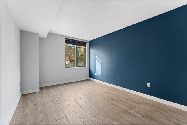 Building Photo - 1150 K St NW