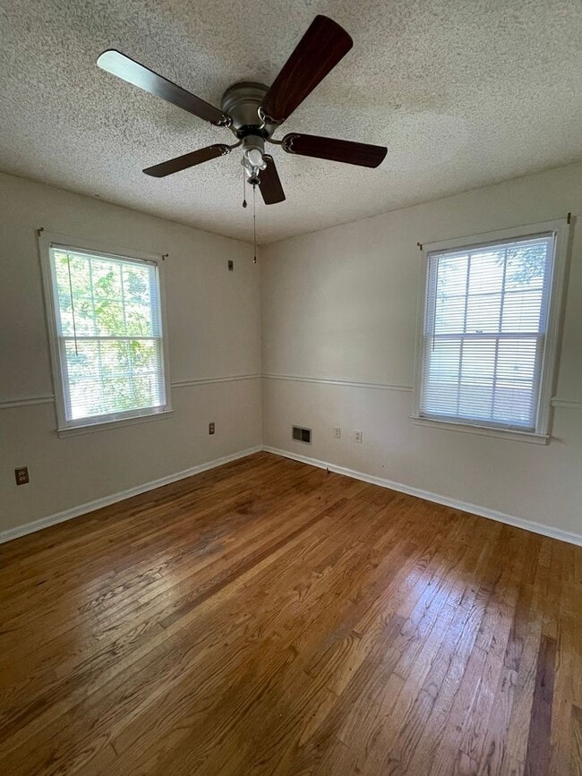 Building Photo - Irmo