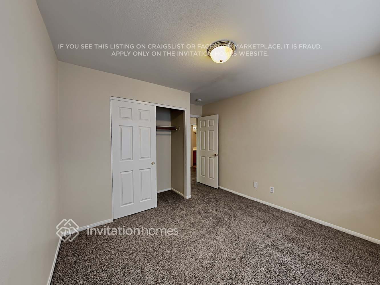 Building Photo - 2043 Babylon Mill St