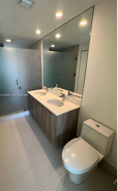 Building Photo - 501 NE 31st St