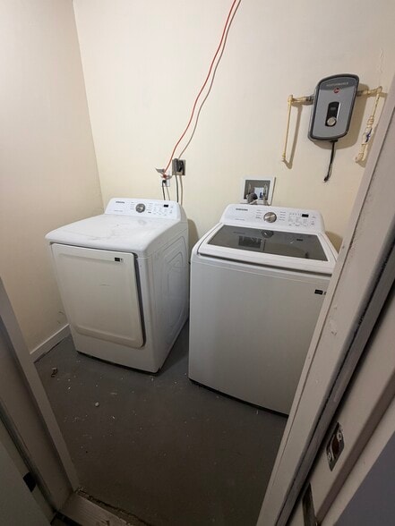 Building Photo - 2111 NW 93rd St