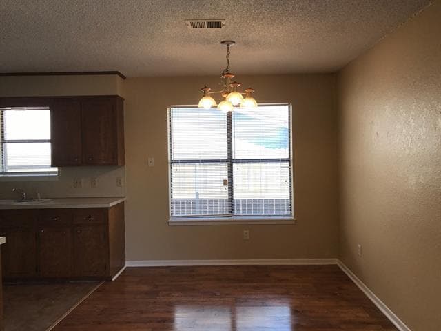 Building Photo - 4674 Marlboro Dr