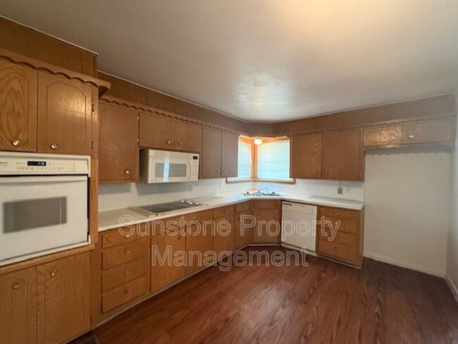 Building Photo - 8281 E 33rd Pl