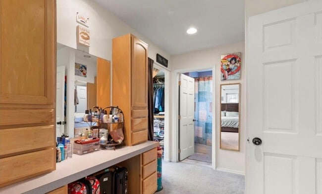 Building Photo - 5 bedroom Home on half acre in Palmer! Fantastic location, close to everything, great commute loc...