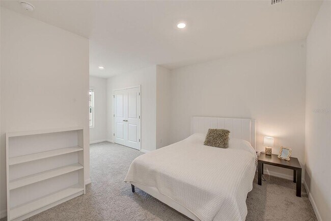 Building Photo - 11130 Crescent Deer Dr