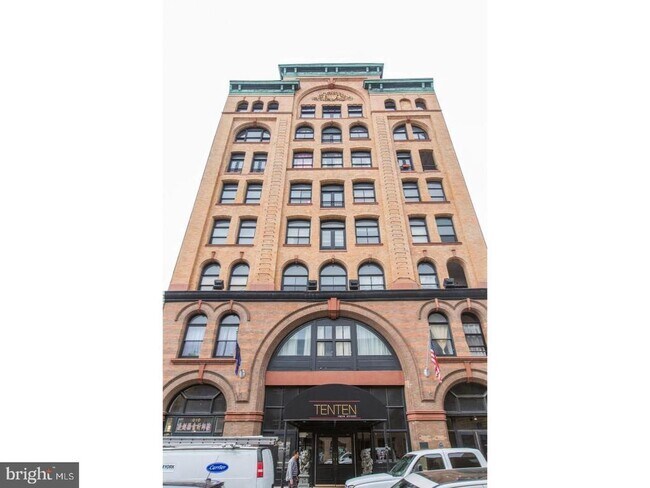 Building Photo - 1010 Race St