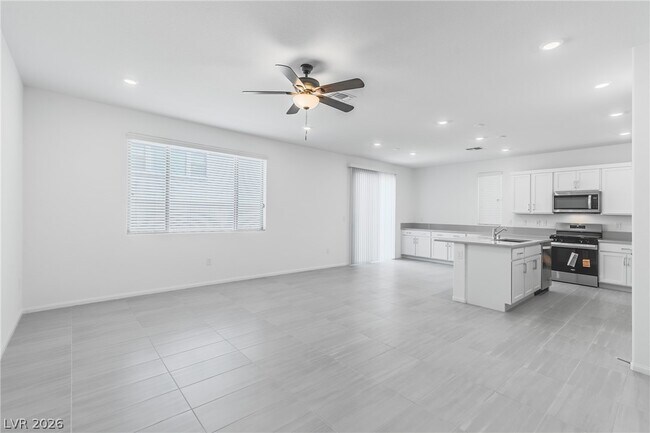 Building Photo - 7382 Pioneer Way