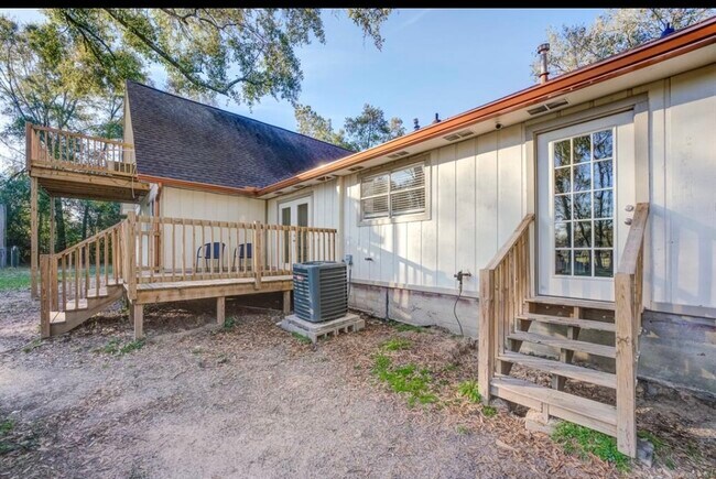 Building Photo - 111 Spaulding Rd