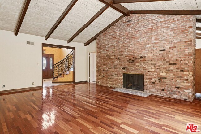 Building Photo - 4131 Mantova Dr