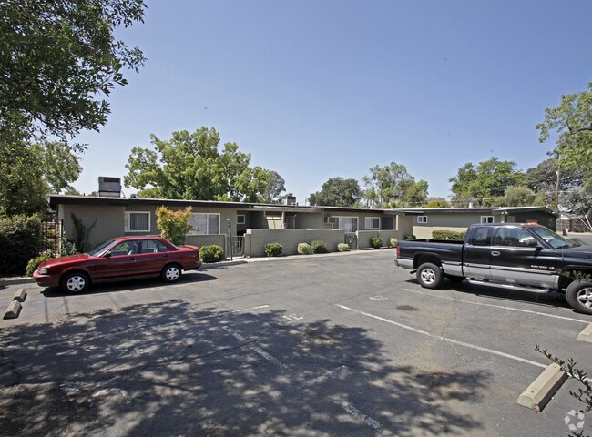 River College Manor Apartments Sacramento, CA
