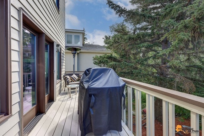 Building Photo - 18722 Guillemot Cir