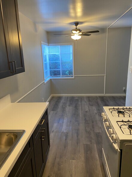 Building Photo - 12267 Magnolia Blvd