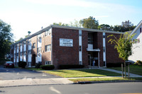 Building Photo - Birchwood Gardens