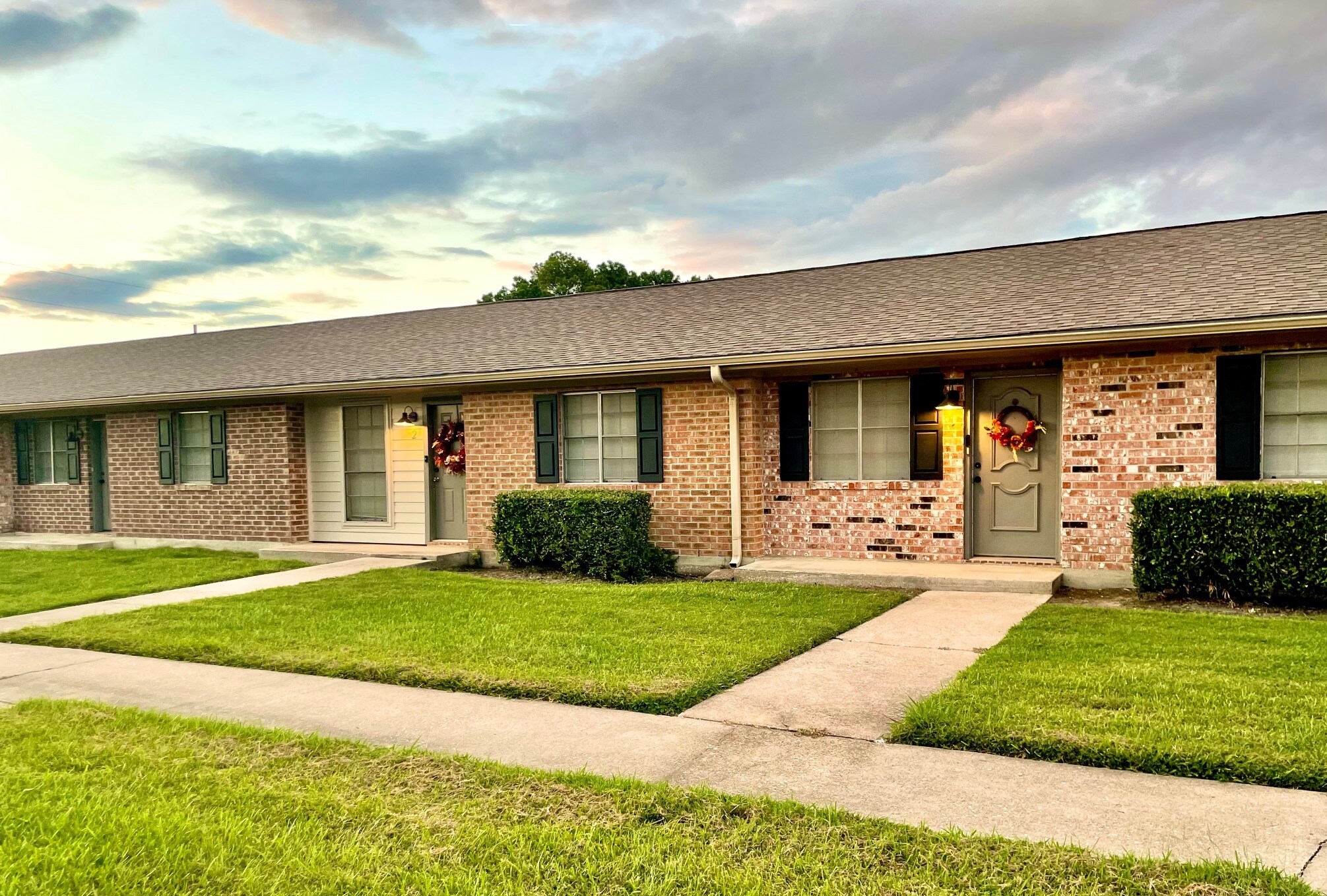 Building Photo - 5454 Folsom Dr