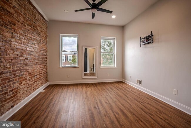 Building Photo - 3819 Hudson St