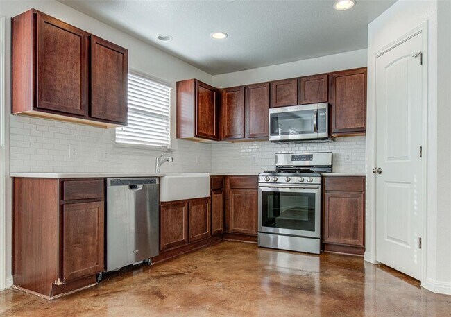 Building Photo - 4527 Graceful Ln