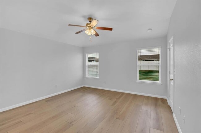 Building Photo - 18321 Cumberland Gap St