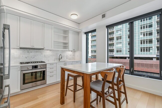 Building Photo - 1750 Wewatta St