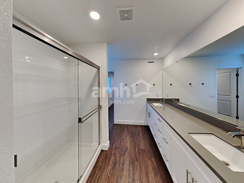 Building Photo - 2754 Hot Cider Ave