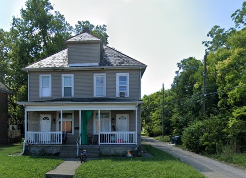 Primary Photo - 1455 E Mound St
