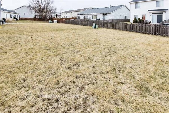 Building Photo - 370 Reston Cir