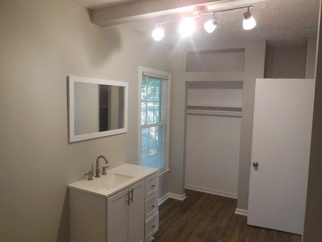 Building Photo - 2201 4th Ave