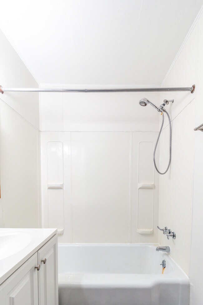 Building Photo - 6520 Jackie Ln