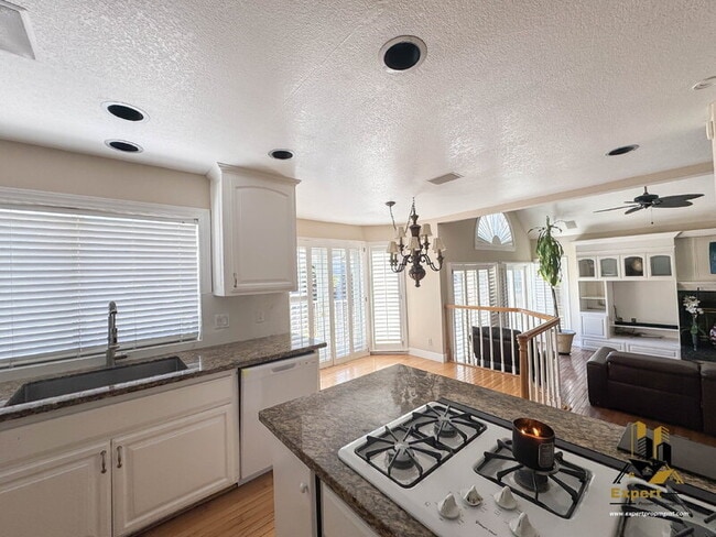 Building Photo - 4817 Breckenridge Ct