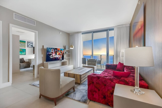 Building Photo - 4011 S Ocean Dr