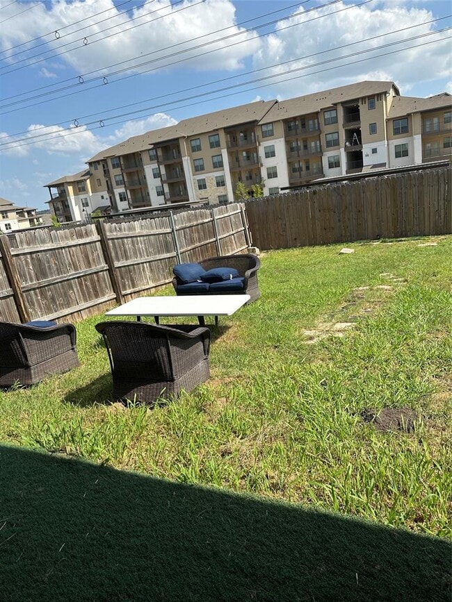 Building Photo - 11809 Stoney Meadow Dr