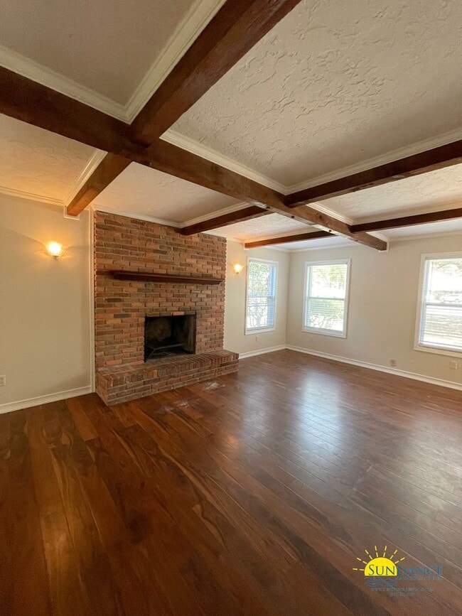 Building Photo - Spacious 4-Bedroom Home Minutes from Eglin AFB with a great home gym!