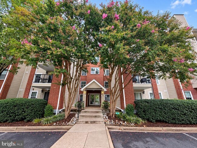 Building Photo - 3315 Wyndham Cir