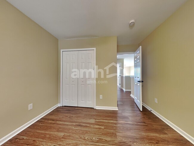 Building Photo - 173 Largess Ln