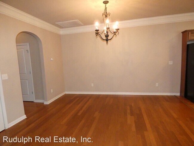 Building Photo - 3 br, 2.5 bath House - 519 Portobello Road