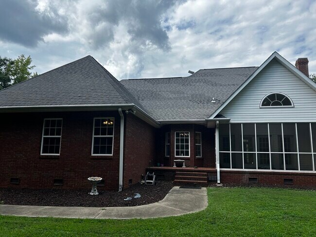 Building Photo - 11 W Deer Trail