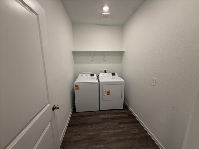 Building Photo - 27714 Hudson Sands Ln