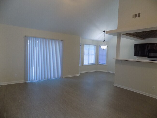 Building Photo - 4 Bedroom home in Georgetown with 2 car ga...