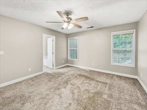 Building Photo - 2052 Bay Ct