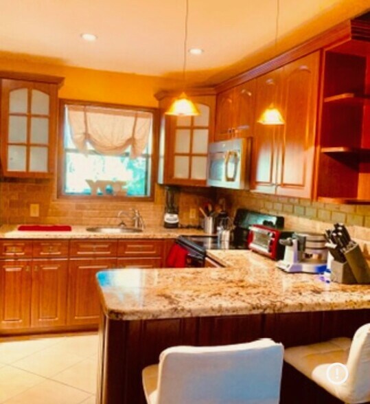 Building Photo - 109 SW 8th St