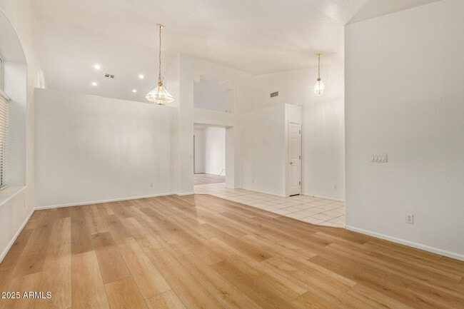 Building Photo - 3331 N Copenhagen Dr