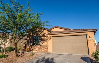 Building Photo - 7387 S Via Plaza del Maya