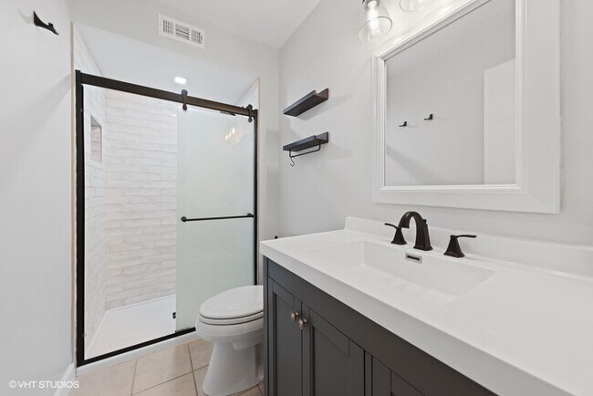 Building Photo - 7532 Sheridan Dr