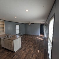 Building Photo - 475 Landis Ln