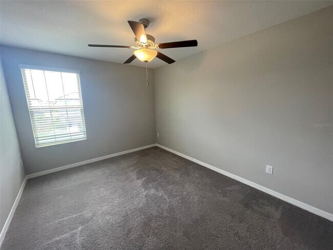 Building Photo - 10232 Bright Crystal Ave
