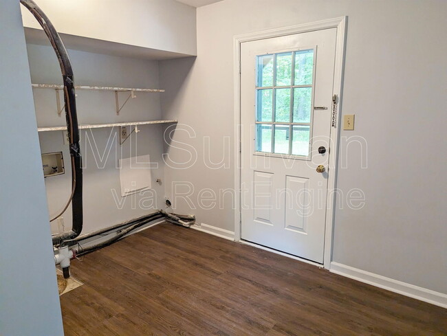 Building Photo - 1214 Cedar Creek Dr
